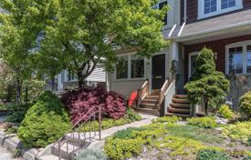 Terraced house – East York, Toronto, Ontario,  Canada for C$963,000