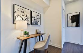 Apartment – Lake Shore Boulevard West, Etobicoke, Toronto,  Ontario,   Canada for C$979,000