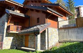 13 bedroom chalet for sale in Courchevel Moriond in the centre just 170m from the chairlift (A) for 4,680,000 €