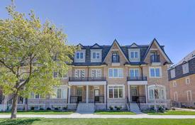 Terraced house – Scarborough, Toronto, Ontario,  Canada for C$1,031,000