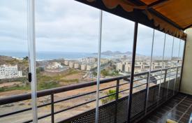 Duplex penthouse overlooking the sea and mountains in Las Palmas de Gran Canaria, Canary Islands, Spain for 360,000 €