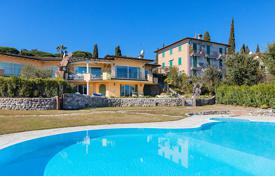 Mediterranean villa overlooking Lake Garda in a residence with a pool and a garden, Padenghe sul Garda, Italy for 2,700,000 €