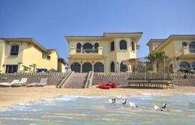Stylish villa with a private beach in a prestigious area, Dubai, UAE for 9,800 € per week