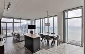 Apartment – The Queensway, Toronto, Ontario,  Canada for C$1,225,000