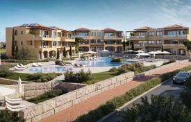 New three-bedroom apartment in a prestigious complex, Paphos, Cyprus for 677,000 €