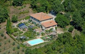 Ancient estate with a swimming pool and an olive grove in Gaiole in Chianti, Tuscany, Italy for 1,100,000 €