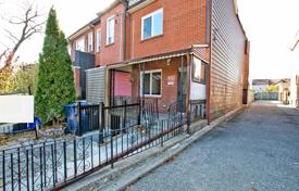 Terraced house – Euclid Avenue, Toronto, Ontario,  Canada for C$1,623,000