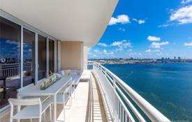 Comfortable apartment with ocean views in a residence on the first line of the embankment, Miami, Florida, USA for $1,800,000