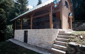 House with terrace in a mountain village near Zabljak. To the Black Lake 3,5 km, or an hour walk through the forest. for 148,000 €