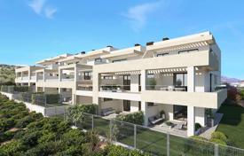 Three-bedroom apartment with a private garden at 800 meters from the beach, Estepona, Spain for 380,000 €