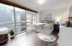 Apartment – The Queensway, Toronto, Ontario,  Canada for C$813,000