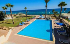 Superb apartment set in front of the sea in the idyllic Fig Tree Bay — Protaras, offering stunning panoramic views of th for 3,300 € per week