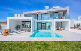 Modern villa with a swimming pool on the first line of the golf course, Murcia, Spain for 865,000 €