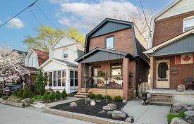 Townhome – Woodbine Avenue, Toronto, Ontario,  Canada for C$2,166,000