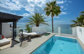 Beachfront duplex penthouse in Golden Mile, Marbella, Spain for 11,900,000 €