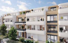 New residential complex in Val-d'Oise, Ile-de-France, France for From 272,000 €