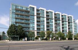 Apartment – Bathurst Street, Toronto, Ontario,  Canada for C$750,000