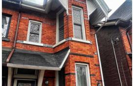 Terraced house – Pape Avenue, Toronto, Ontario,  Canada for C$2,301,000