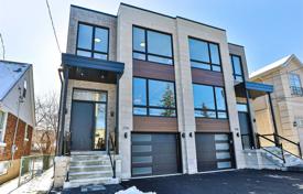 Terraced house – Etobicoke, Toronto, Ontario,  Canada for C$2,481,000
