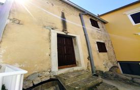 Adaptation house in the center of Omišalj! for 105,000 €
