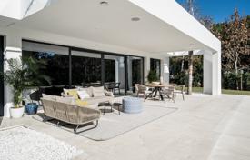 Villa for sale in El Campanario, Estepona for 2,200,000 €
