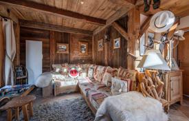 4 BEDROOMS CHALET IN LES PRAZ DE CHAMONIX for 1,900,000 €