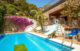 Magnificent villa with a swimming pool, a lush garden and a garage in Blanes, Costa Brava, Spain for 750,000 €