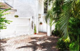 Spacious villa with a backyard, a pool, a patio and a garage, Aventura, USA for $1,699,000
