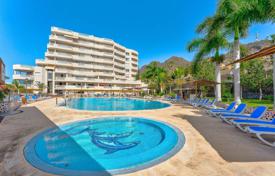 Two-bedroom apartment in a residential complex with swimming pools and tennis courts, Acantilado de los Gigantes, Tenerife, Spain for 468,000 €