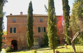 Renovated villa in Sinalunga, Tuscany, Italy for 1,100,000 €