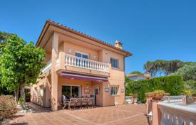 Exclusive villa with a pool and a tennis court, Calella de Palafrugell, Spain for 1,350,000 €