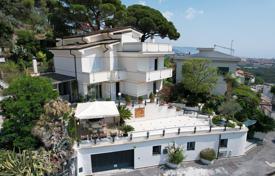 Detached villa with garden and garage in Loano, Liguria, Italy. Price on request