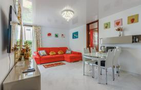 Modern two-bedroom apartment in Play de las Américas, Tenerife, Spain for 350,000 €