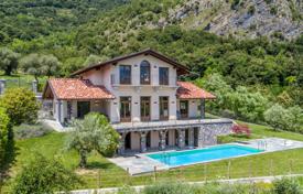 Elegant three-storey villa with a pool and a garden on Lake Como, Tremezzina, Italy for 3,050,000 €