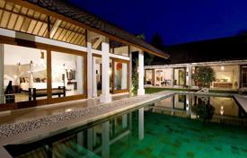 Gorgeous traditional villa with a pool, Seminyak, Bali, Indonesia for 3,500 € per week