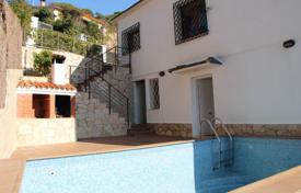 Cozy villa with a swimming pool and a panoramic sea view in one of the best areas of Lloret de Mar, Spain for 486,000 €