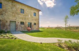 Design Tuscan farmhouse for sale on golf course for 3,500,000 €