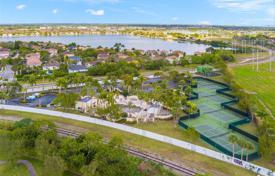 Townhome – West End, Miami, Florida,  USA for $770,000