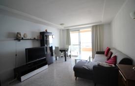Furnished apartment with terrace and sea view, 50 meters from the beach for 259,000 €