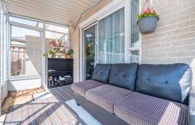 Terraced house – Etobicoke, Toronto, Ontario,  Canada for C$1,279,000