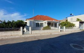 Bright house with a garden and a garage in Kissamos, Crete, Greece for 350,000 €