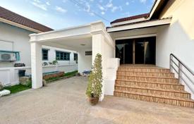 Villa – Pattaya, Chonburi, Thailand for $117,000