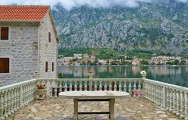 Villa – Kotor (city), Kotor, Montenegro for 850,000 €