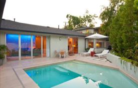 Los Feliz Luxury Poolside Getaway. Los Angeles for 4,000 € per week