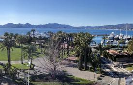 Apartment – Boulevard de la Croisette, Cannes, Côte d'Azur (French Riviera),  France for 2,230,000 €