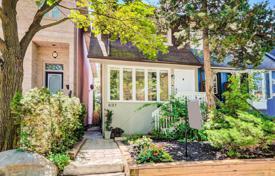 Terraced house – Hillsdale Avenue East, Toronto, Ontario,  Canada for C$1,152,000