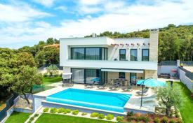 Furnished villa with a swimming pool and a parking, 500 meters from the sea, Vrsar, Croatia for 948,000 €