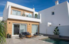 Terraced villa with private pool in San Pedro del Pinatar for 328,000 €