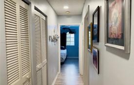 Townhome – West End, Miami, Florida,  USA for $676,000