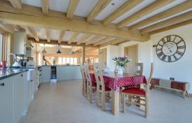 Detached house – Kent, United Kingdom for £3,900 per week